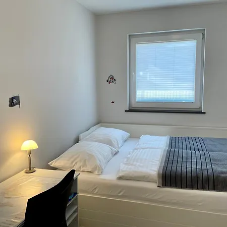 An Bord Διαμέρισμα *